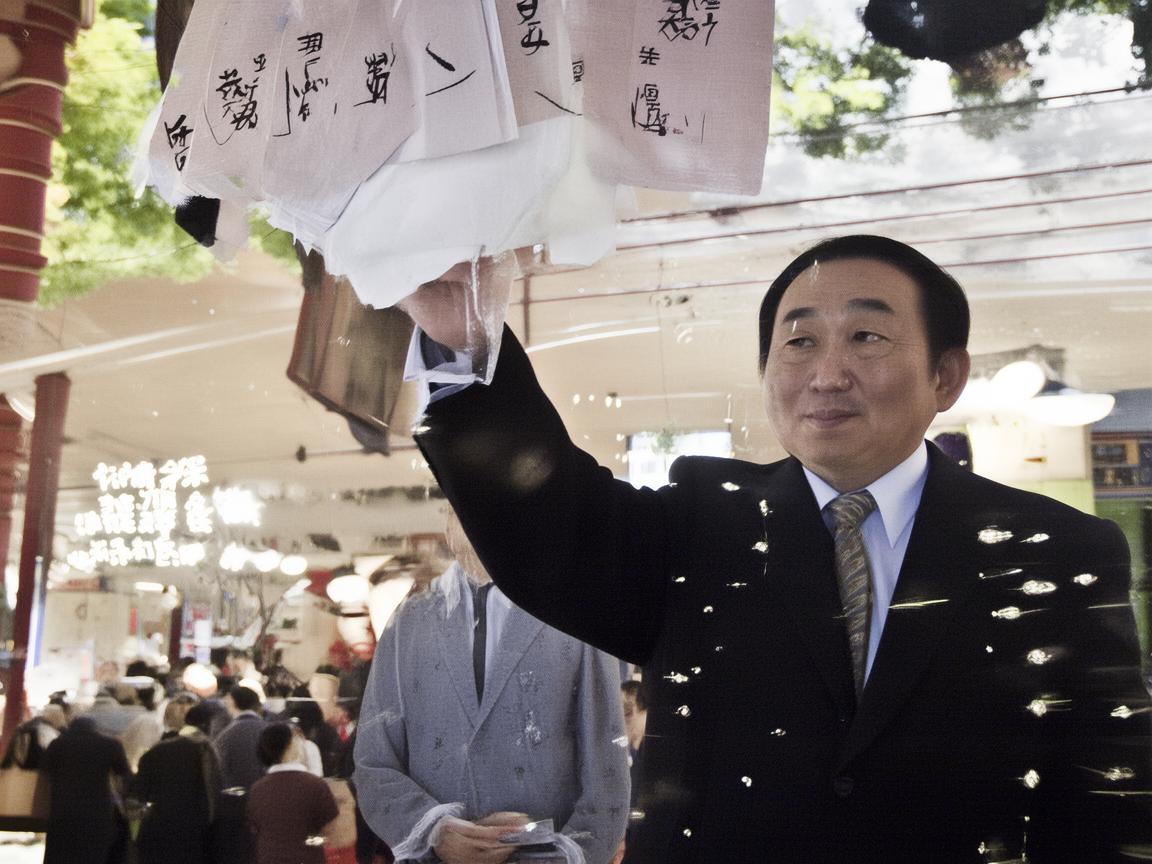 在中山的古韵中，如何融合现代音乐元素创作出独特旋律？